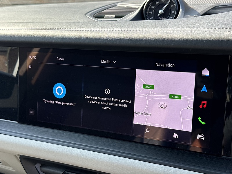 Porsche Cayenne 2025'75 V6 E-Hybrid Black Edition | Pan Roof | BOSE - U9207