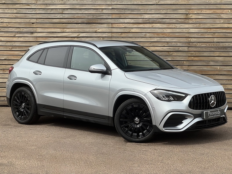 Mercedes-Benz GLA 2025'74 GLA200h MHEV AMG Line | Premium Pack | De Chromed - U9210