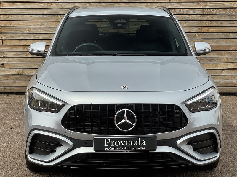 Mercedes-Benz GLA 2025'74 GLA200h MHEV AMG Line | Premium Pack | De Chromed - U9210