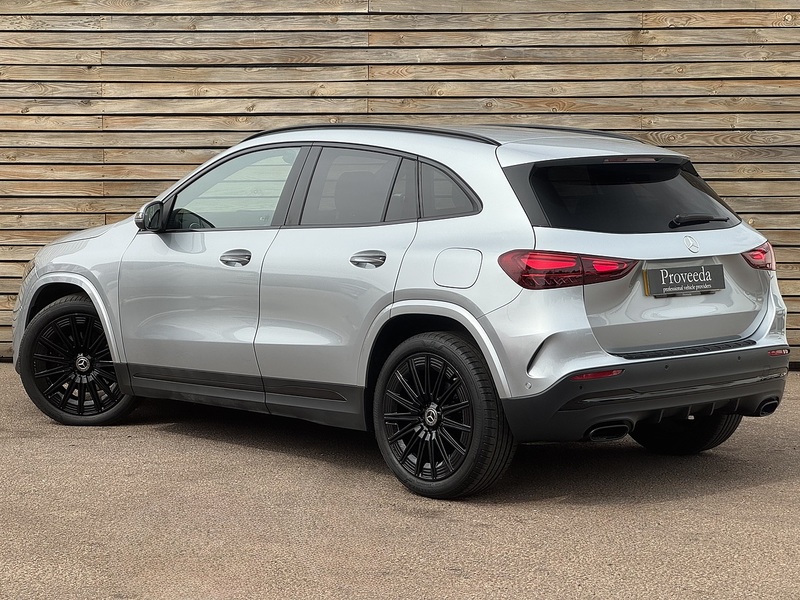 Mercedes-Benz GLA 2025'74 GLA200h MHEV AMG Line | Premium Pack | De Chromed - U9210