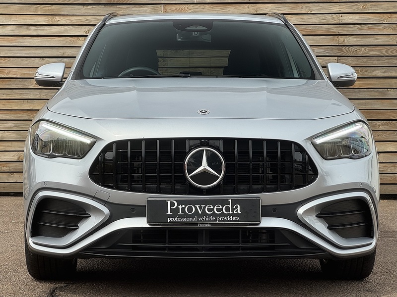 Mercedes-Benz GLA 2025'74 GLA200h MHEV AMG Line | Premium Pack | De Chromed - U9210
