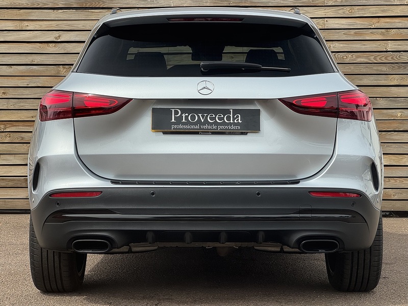 Mercedes-Benz GLA 2025'74 GLA200h MHEV AMG Line | Premium Pack | De Chromed - U9210