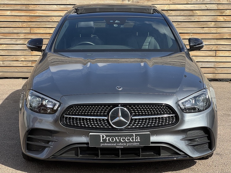 Mercedes-Benz E Class 2021'70 E220d AMG Line Night Edition | Premium Plus | Pan Roof - U9211