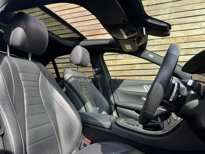 Mercedes-Benz E Class 2021'70 E220d AMG Line Night Edition | Premium Plus | Pan Roof - U9211