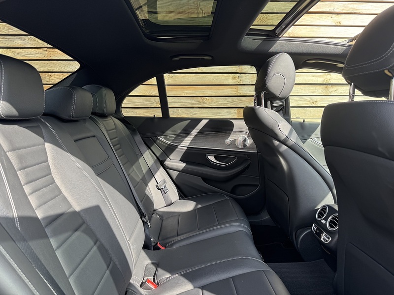 Mercedes-Benz E Class 2021'70 E220d AMG Line Night Edition | Premium Plus | Pan Roof - U9211