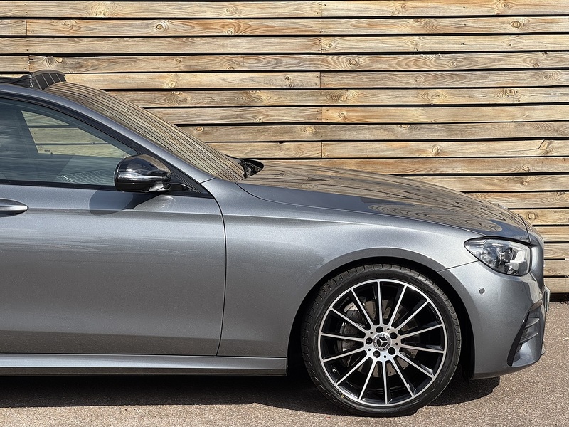 Mercedes-Benz E Class 2021'70 E220d AMG Line Night Edition | Premium Plus | Pan Roof - U9211