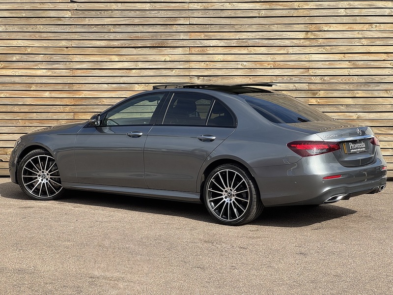 Mercedes-Benz E Class 2021'70 E220d AMG Line Night Edition | Premium Plus | Pan Roof - U9211