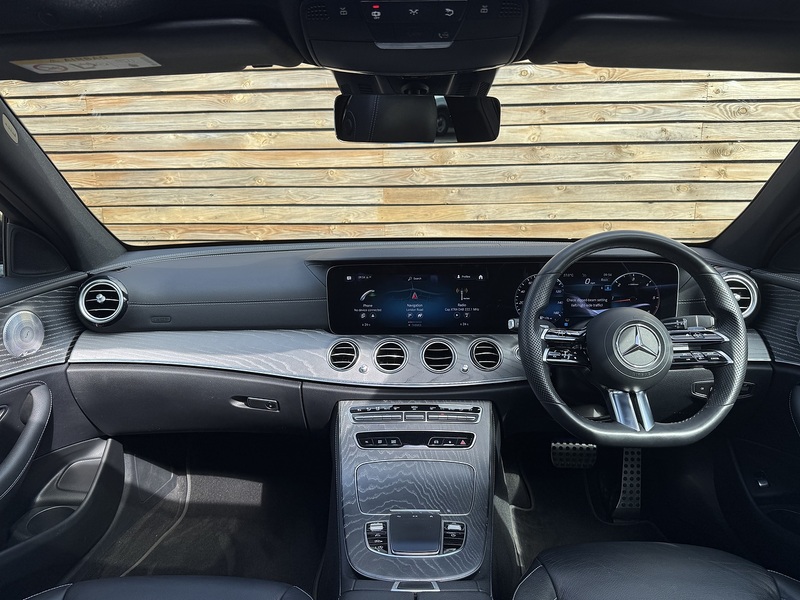 Mercedes-Benz E Class 2021'70 E220d AMG Line Night Edition | Premium Plus | Pan Roof - U9211