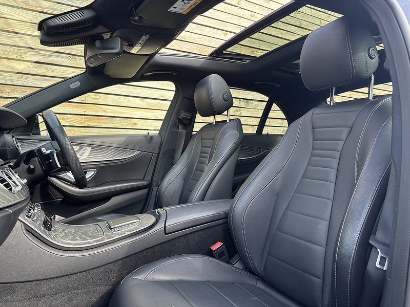 Mercedes-Benz E Class 2021'70 E220d AMG Line Night Edition | Premium Plus | Pan Roof - U9211