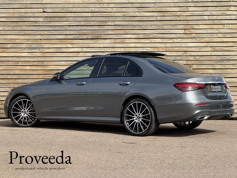 Mercedes-Benz E Class 2021'70 E220d AMG Line Night Edition | Premium Plus | Pan Roof - U9211