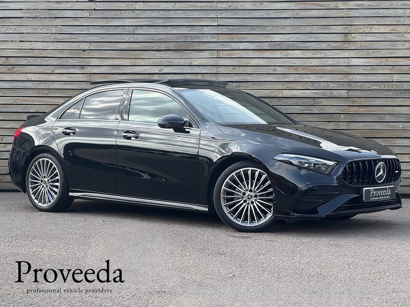 Mercedes-Benz A Class 2024'73 A200h MHEV AMG Line | Huge Spec | Pan Roof - U9213