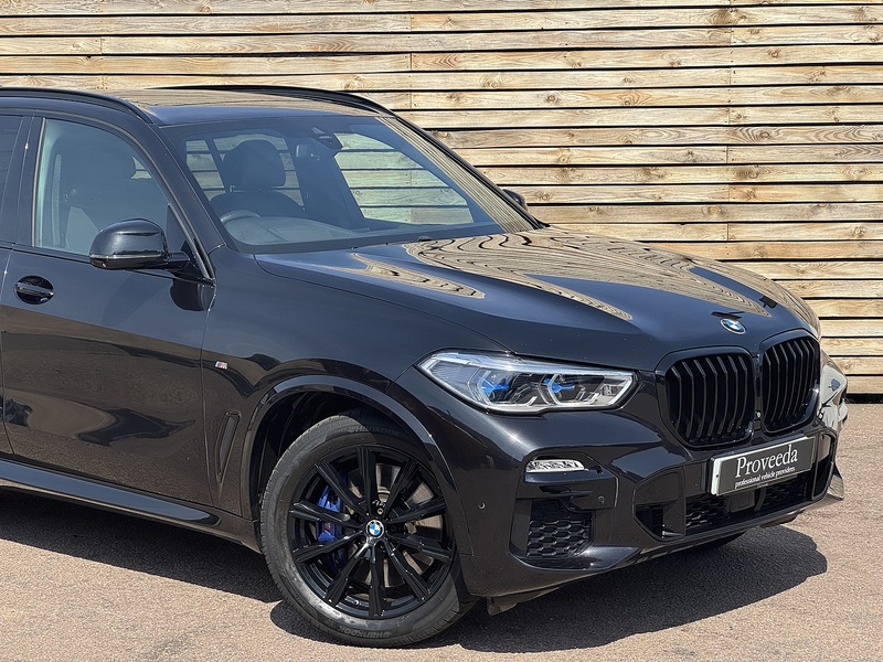 BMW X5 2018'68 40i M Sport | Sky Lounge Pack | Comfort Plus Pack - U9218
