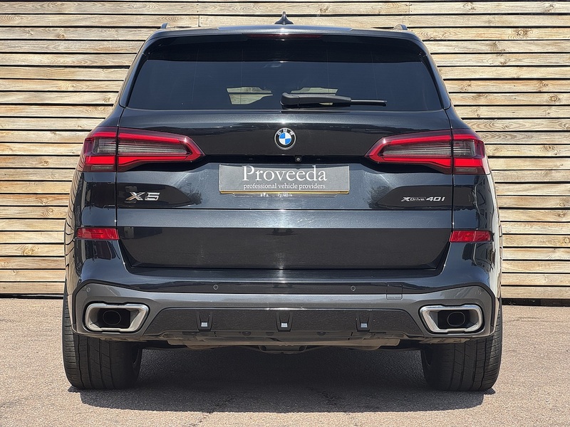 BMW X5 2018'68 40i M Sport | Sky Lounge Pack | Comfort Plus Pack - U9218