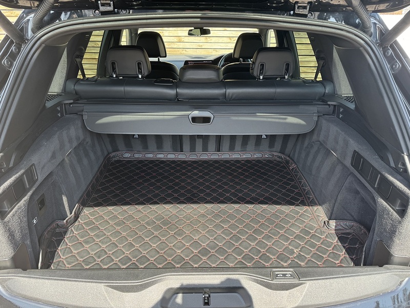 BMW X5 2018'68 40i M Sport | Sky Lounge Pack | Comfort Plus Pack - U9218