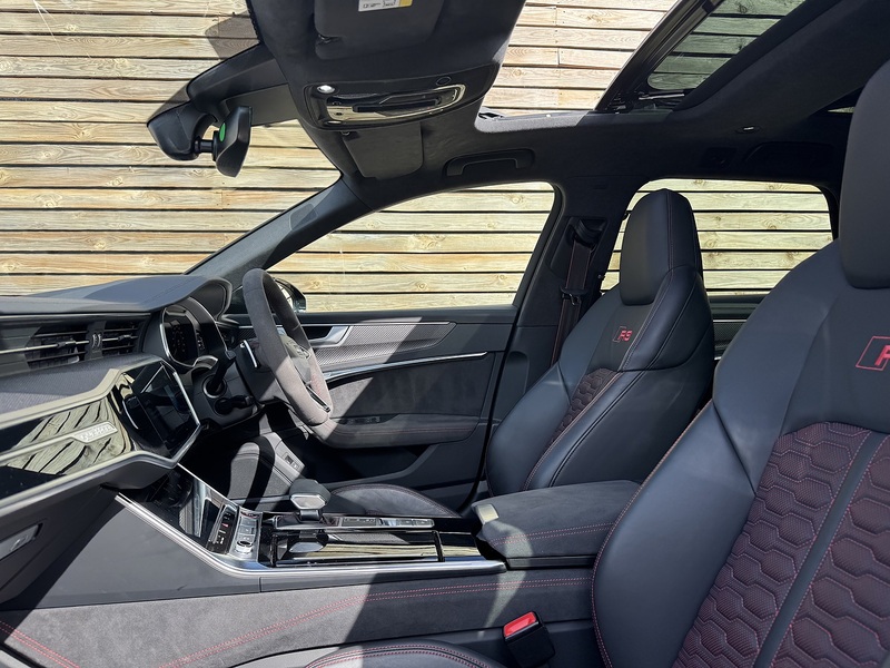 Audi RS6 Avant 2023'23 TFSI V8 Performance Carbon Vorsprung | Big Spec | Pan Roof - U9221