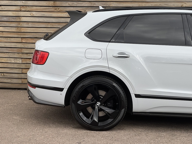 Bentley Bentayga 2017'67 W12 Mulliner | Big Spec | Sports Exhaust - U9228