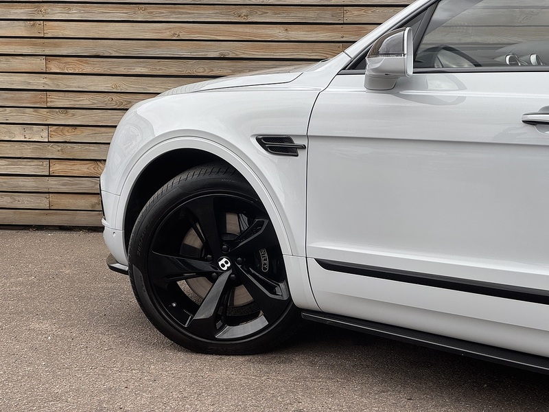Bentley Bentayga 2017'67 W12 Mulliner | Big Spec | Sports Exhaust - U9228
