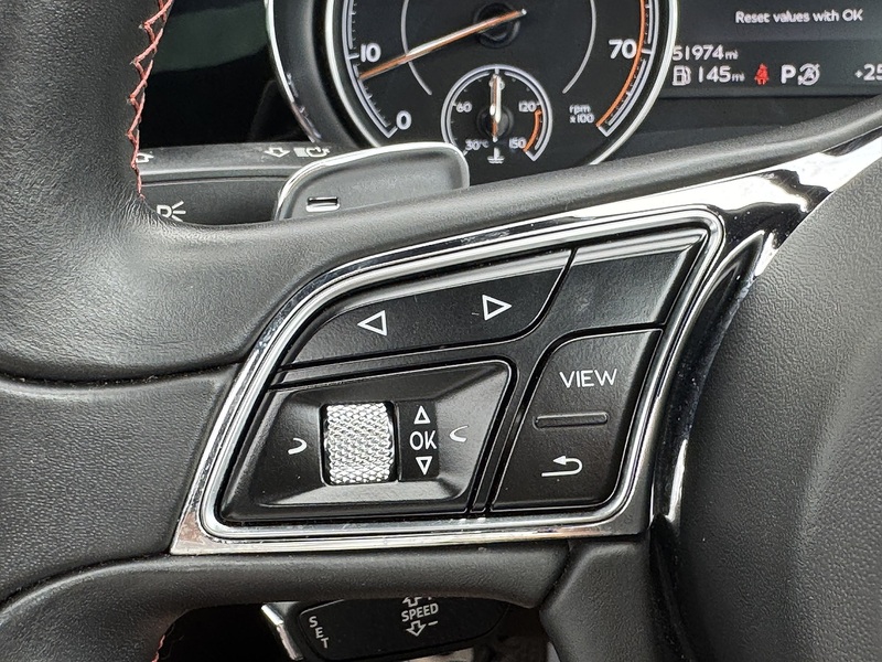 Bentley Bentayga 2017'67 W12 Mulliner | Big Spec | Sports Exhaust - U9228
