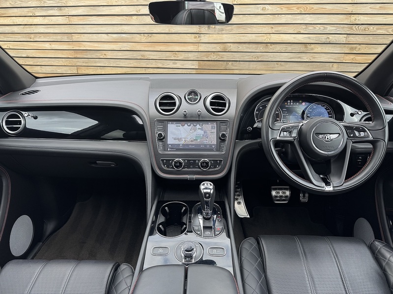 Bentley Bentayga 2017'67 W12 Mulliner | Big Spec | Sports Exhaust - U9228