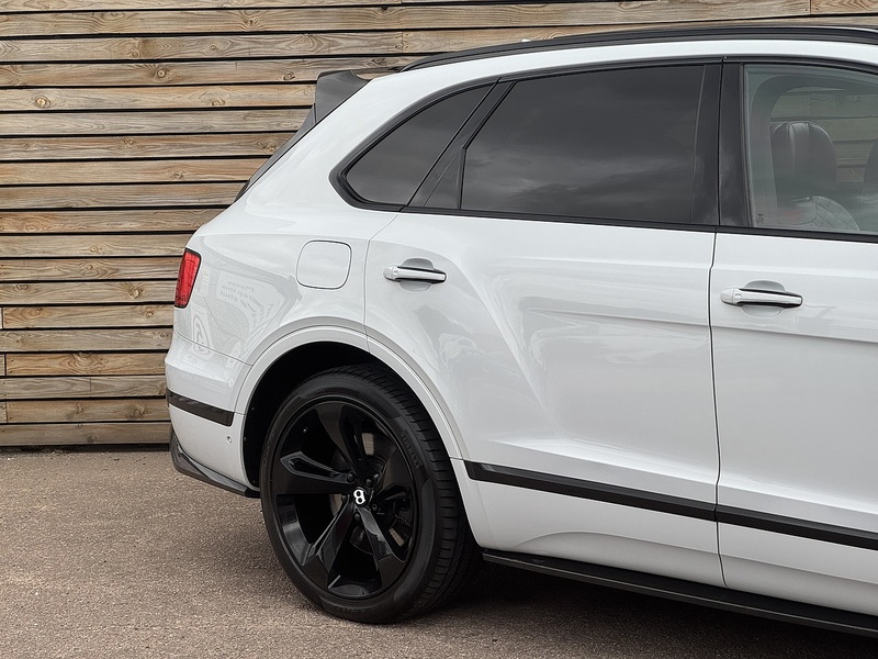 Bentley Bentayga 2017'67 W12 Mulliner | Big Spec | Sports Exhaust - U9228