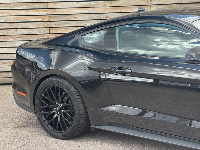 Ford Mustang 2022'22 V8 GT | Proper Muscle Car | Manual - U9232