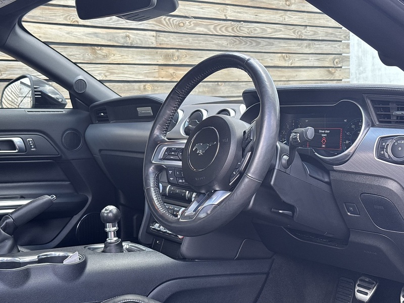 Ford Mustang 2022'22 V8 GT | Proper Muscle Car | Manual - U9232