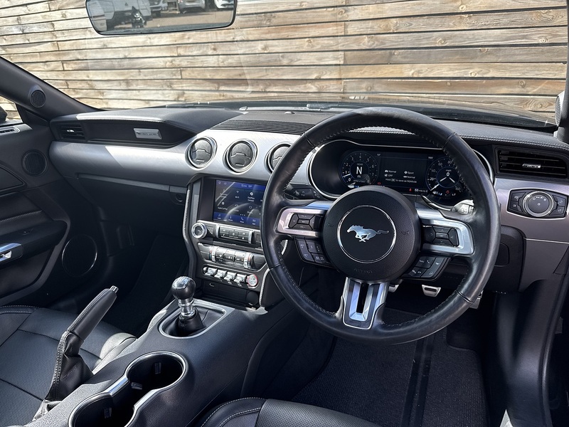 Ford Mustang 2022'22 V8 GT | Proper Muscle Car | Manual - U9232
