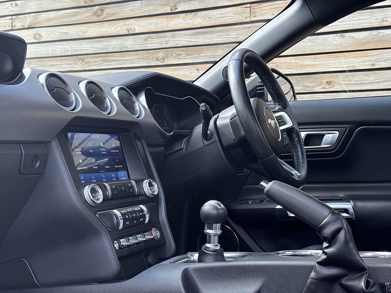 Ford Mustang 2022'22 V8 GT | Proper Muscle Car | Manual - U9232