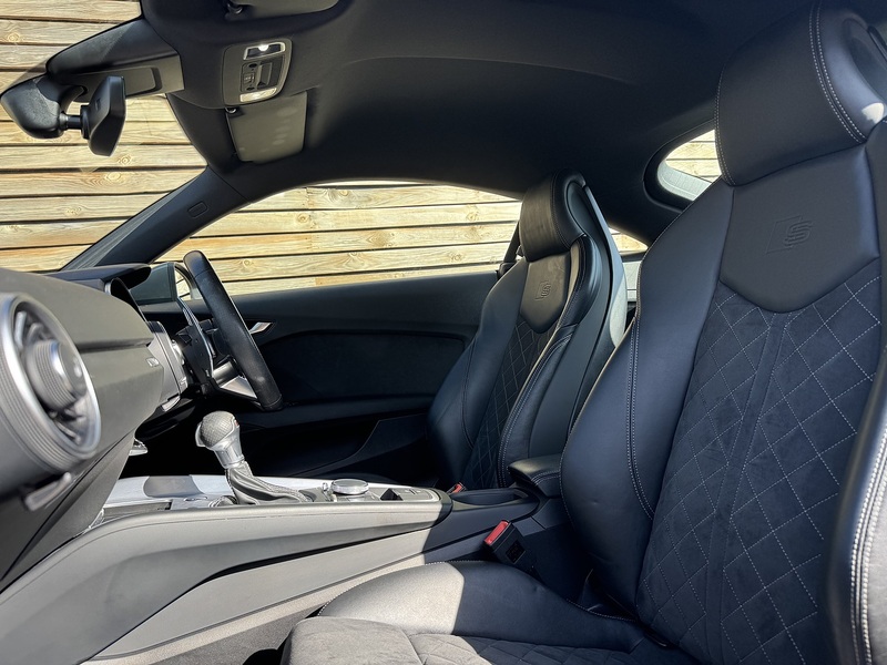 Audi TT 2022'72 TFSI S line | Heated Seats | Chronos Grey - U9241