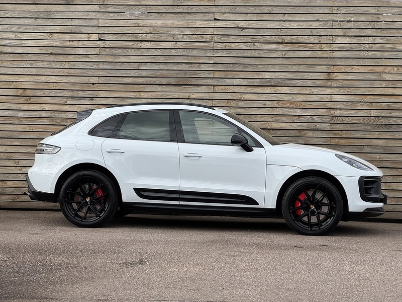 Porsche Macan 2023'23 T V6 GTS | £18k Options | Pan Roof - U9242