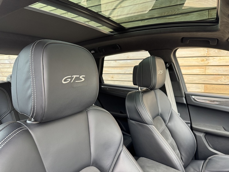 Porsche Macan 2023'23 T V6 GTS | £18k Options | Pan Roof - U9242