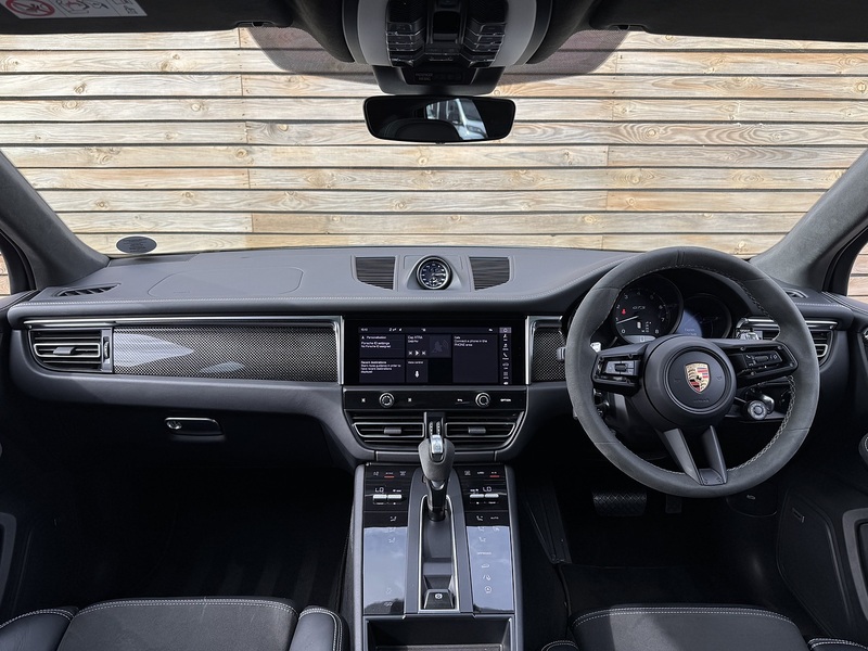 Porsche Macan 2023'23 T V6 GTS | £18k Options | Pan Roof - U9242