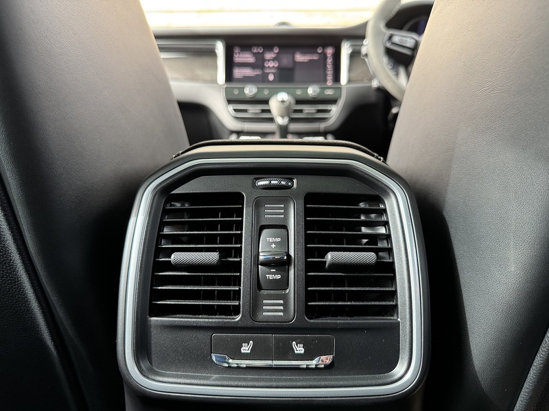 Porsche Macan 2023'23 T V6 GTS | £18k Options | Pan Roof - U9242