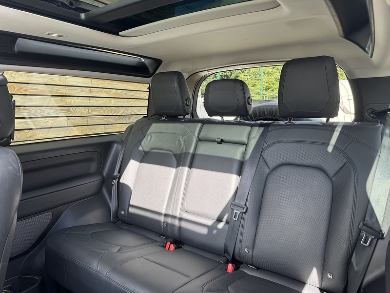 Land Rover Defender 90 2022'22 D250 MHEV HSE | Pan Roof | Side Steps - U9258