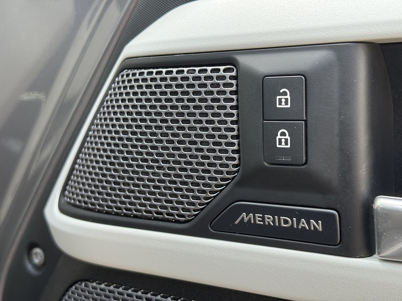 Land Rover Defender 90 2022'22 D250 MHEV HSE | Pan Roof | Side Steps - U9258