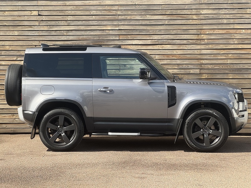 Land Rover Defender 90 2022'22 D250 MHEV HSE | Pan Roof | Side Steps - U9258