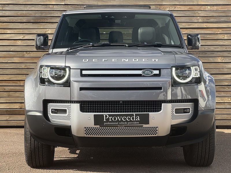 Land Rover Defender 90 2022'22 D250 MHEV HSE | Pan Roof | Side Steps - U9258