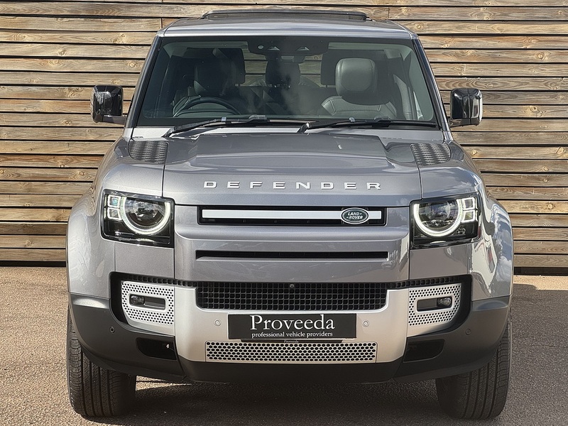Land Rover Defender 90 2022'22 D250 MHEV HSE | Pan Roof | Side Steps - U9258