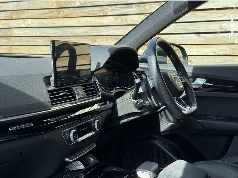 Audi Q5 TFSI Black Edition - U9264