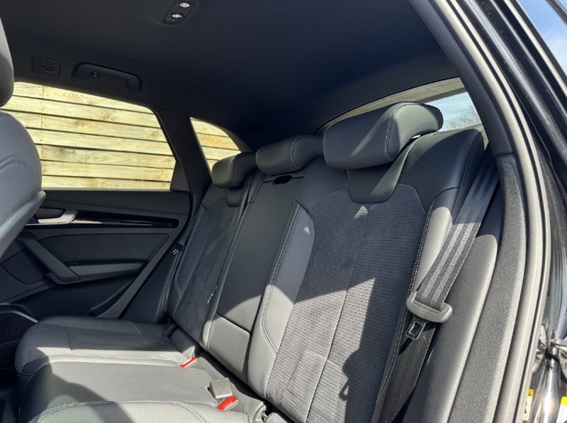 Audi Q5 TFSI Black Edition - U9264