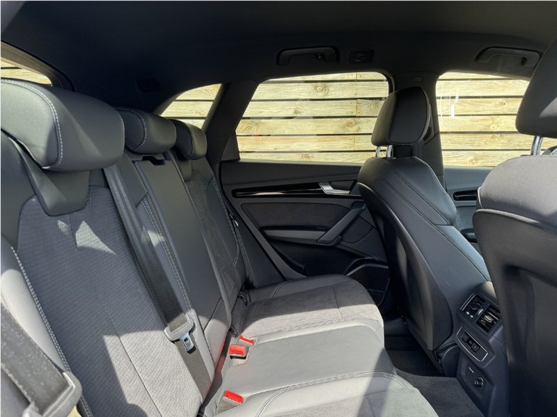 Audi Q5 TFSI Black Edition - U9264