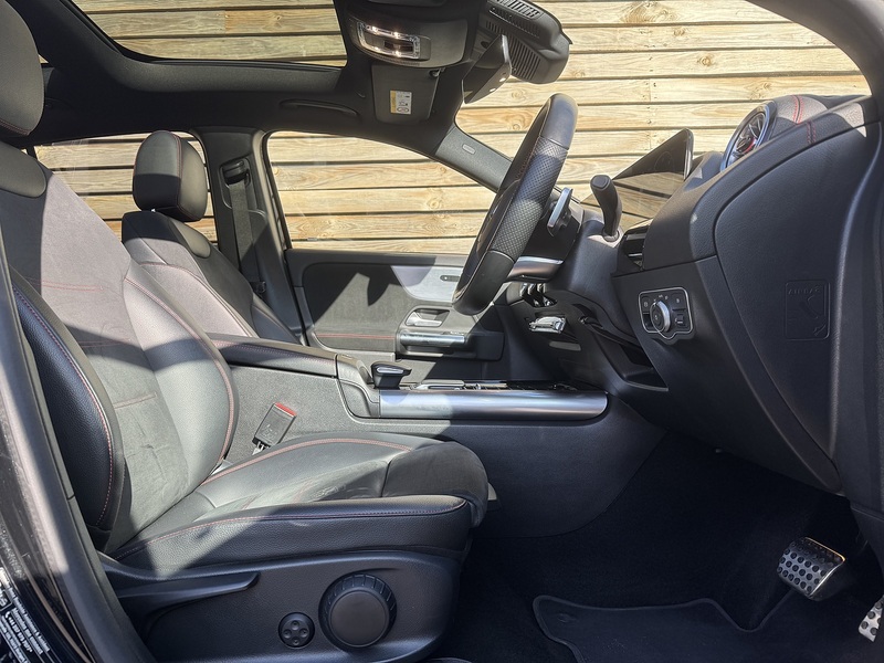 Mercedes-Benz EQA 2021'71 EQA 250 AMG Line | PANO SUNROOF | DE-CHROMED | EV - U9266