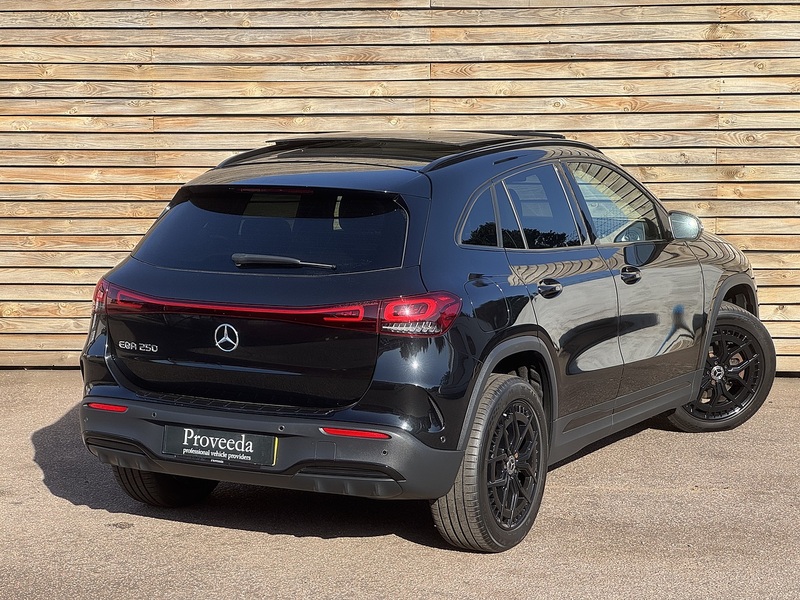 Mercedes-Benz EQA 2021'71 EQA 250 AMG Line | PANO SUNROOF | DE-CHROMED | EV - U9266