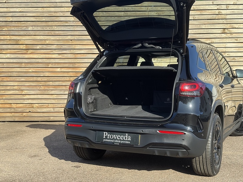 Mercedes-Benz EQA 2021'71 EQA 250 AMG Line | PANO SUNROOF | DE-CHROMED | EV - U9266