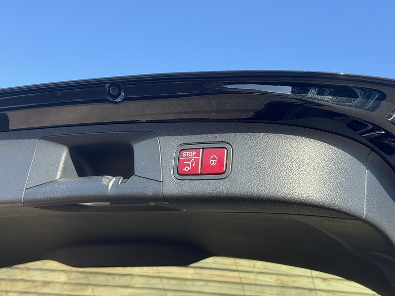 Mercedes-Benz EQA 2021'71 EQA 250 AMG Line | PANO SUNROOF | DE-CHROMED | EV - U9266