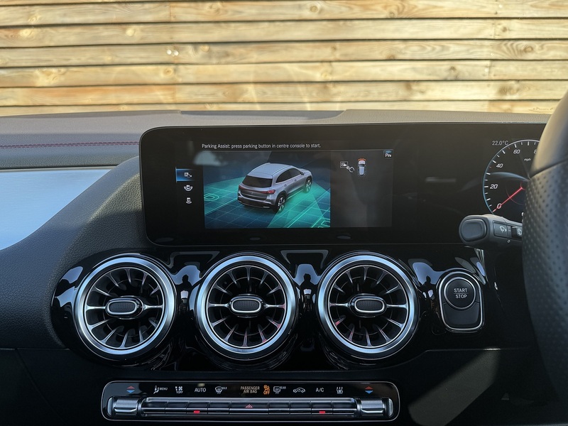 Mercedes-Benz EQA 2021'71 EQA 250 AMG Line | PANO SUNROOF | DE-CHROMED | EV - U9266
