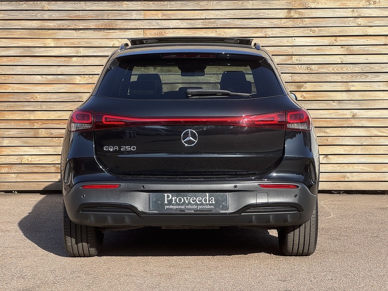 Mercedes-Benz EQA 2021'71 EQA 250 AMG Line | PANO SUNROOF | DE-CHROMED | EV - U9266
