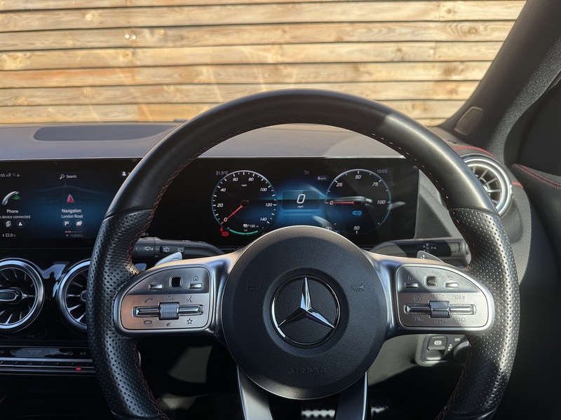 Mercedes-Benz EQA 2021'71 EQA 250 AMG Line | PANO SUNROOF | DE-CHROMED | EV - U9266