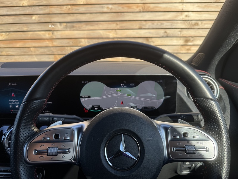 Mercedes-Benz EQA 2021'71 EQA 250 AMG Line | PANO SUNROOF | DE-CHROMED | EV - U9266