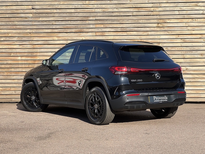 Mercedes-Benz EQA 2021'71 EQA 250 AMG Line | PANO SUNROOF | DE-CHROMED | EV - U9266
